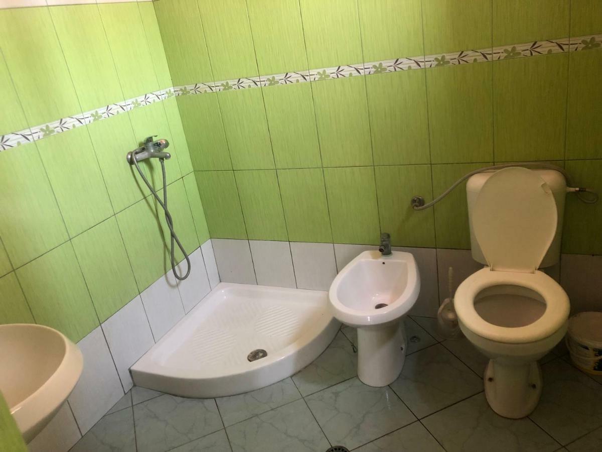 Guest House Murati Durrës Buitenkant foto