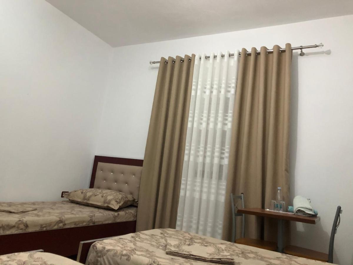 Guest House Murati Durrës Buitenkant foto