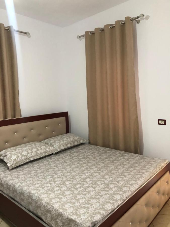 Guest House Murati Durrës Buitenkant foto