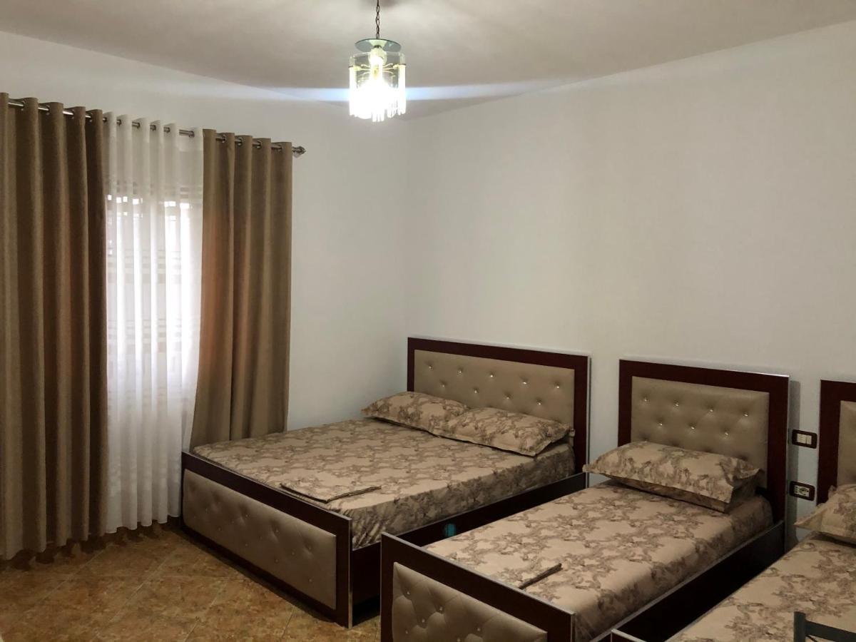 Guest House Murati Durrës Buitenkant foto